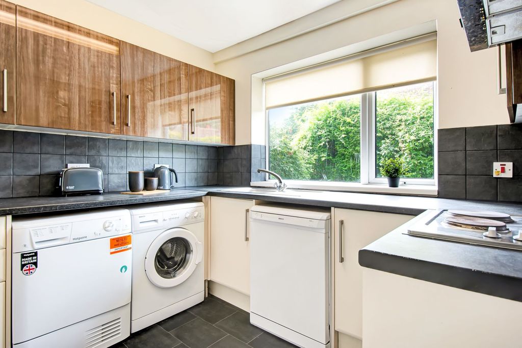 Property photo 2 of 13 Property Photo