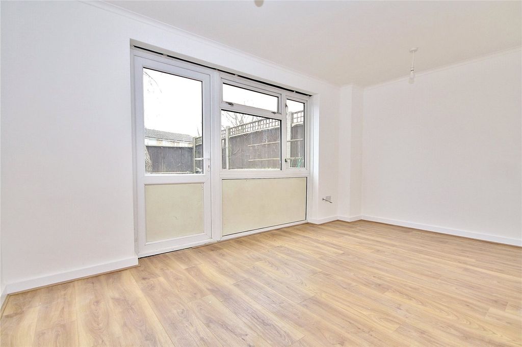 Property photo 3 of 8 Picture No. 03