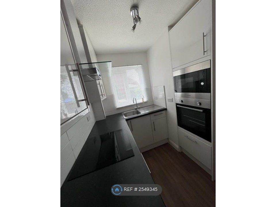 Property photo 3 of 26