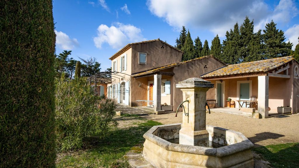 Property photo 3 of 23