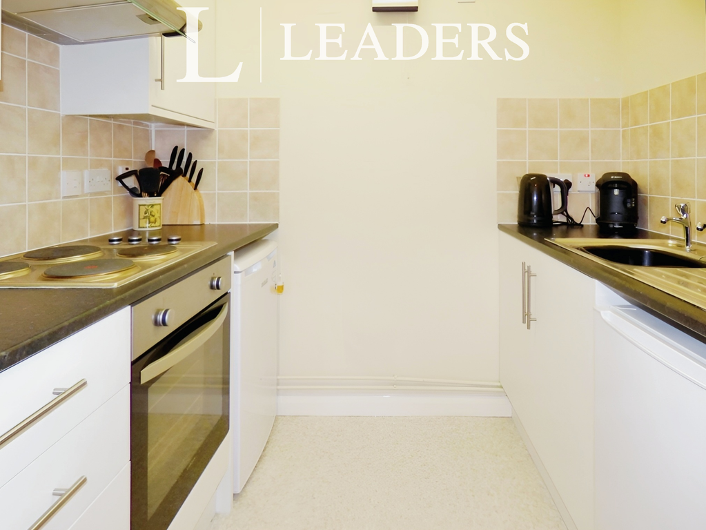 Property photo 3 of 5 Kitchen