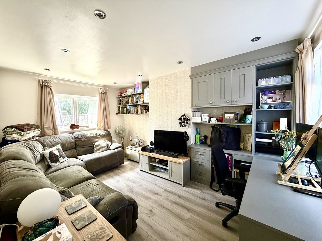 Property photo 2 of 12 Not Specified