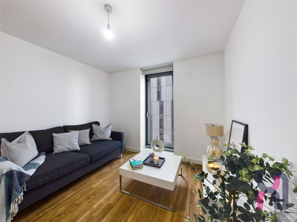 Property photo 3 of 12