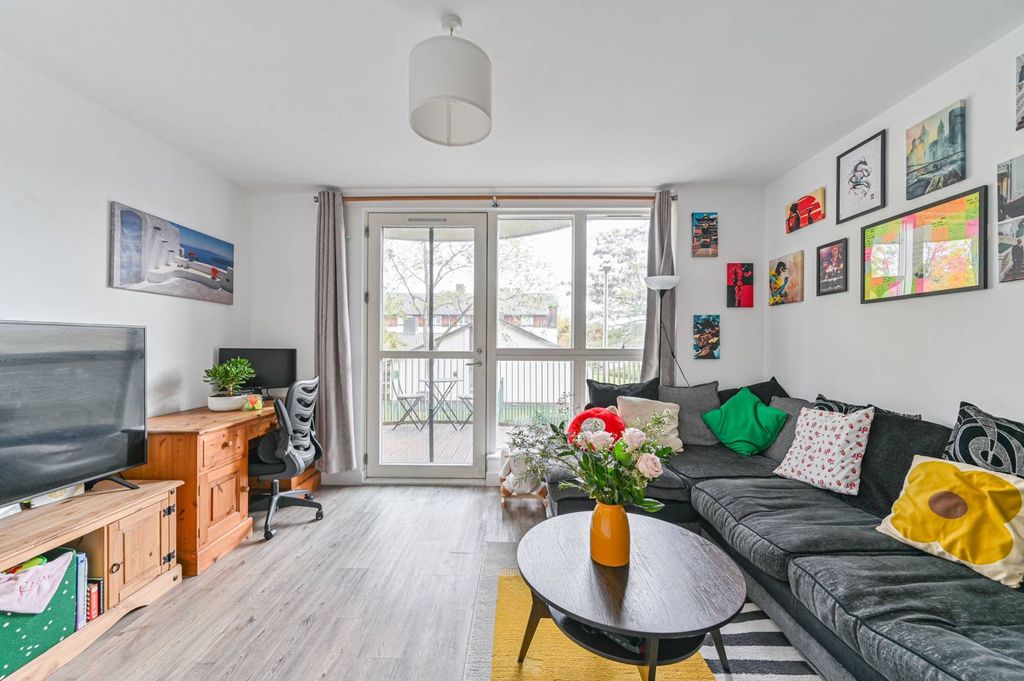 Property photo 1 of 19