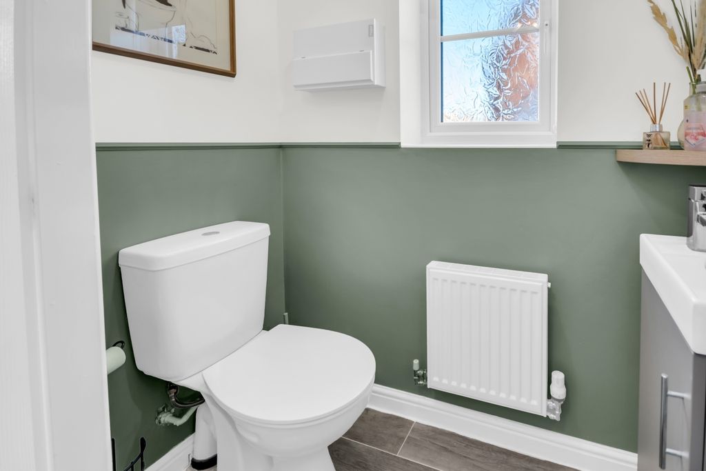 Property photo 3 of 23 Dsc00441