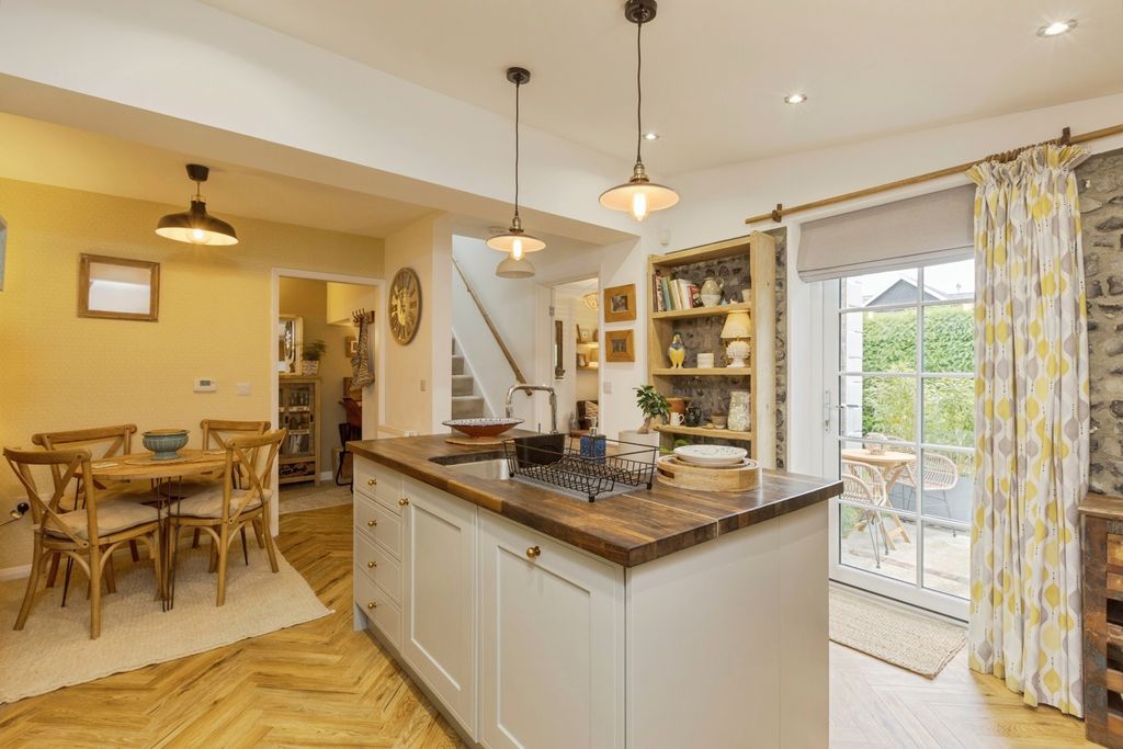 Property photo 1 of 20 Pbox-Img.Jpg