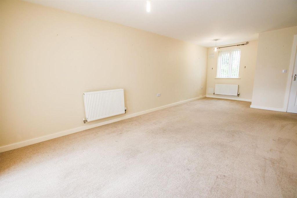 Property photo 3 of 11 Property Photo
