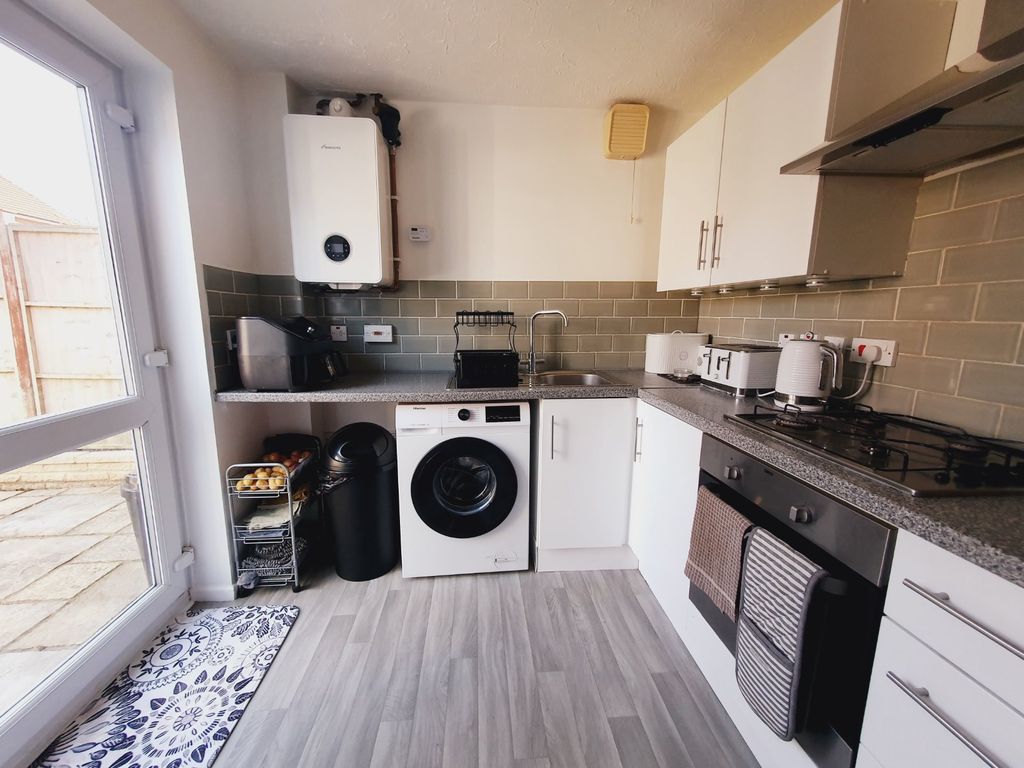 Property photo 2 of 11 Picture No. 34