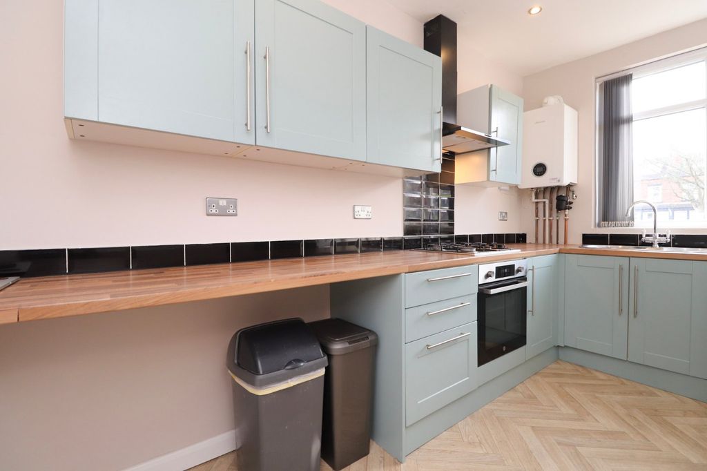 Property photo 2 of 14 Picture No. 05