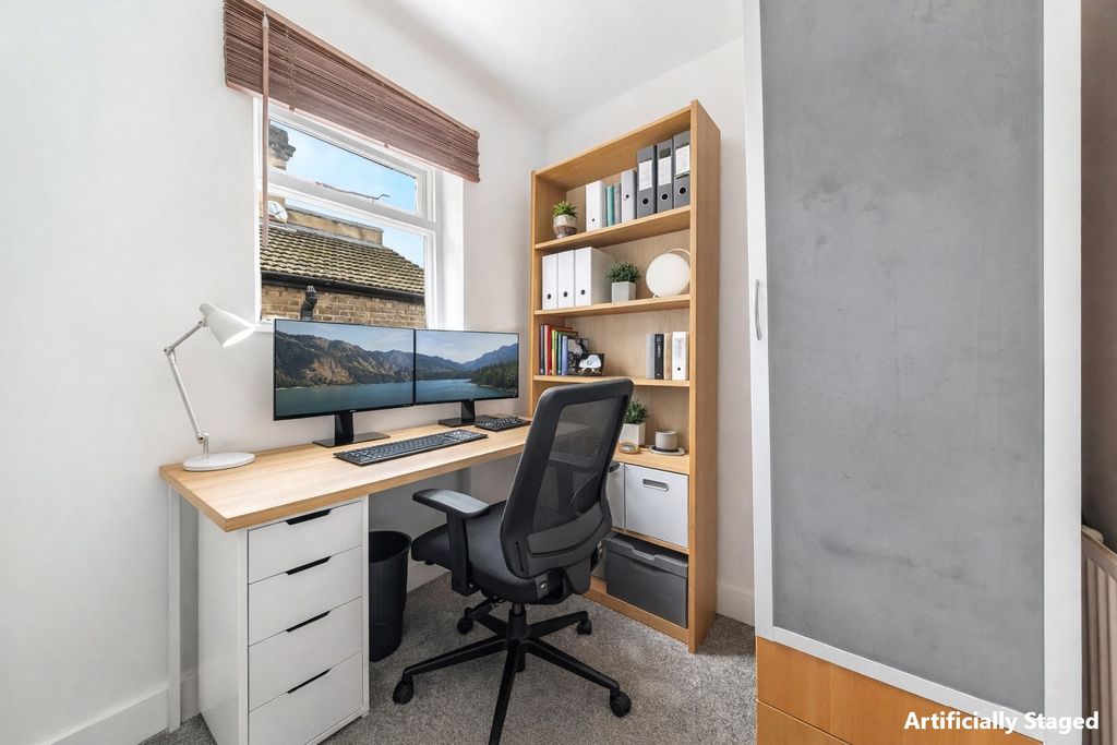 Property photo 3 of 9 Picture No. 14