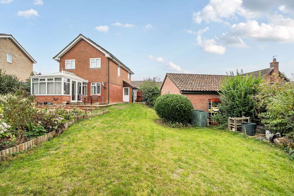 Property photo 2 of 12 1369546168Ef6497Addea