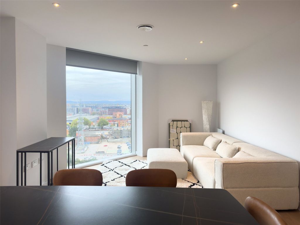 Property photo 3 of 23 Picture No. 48