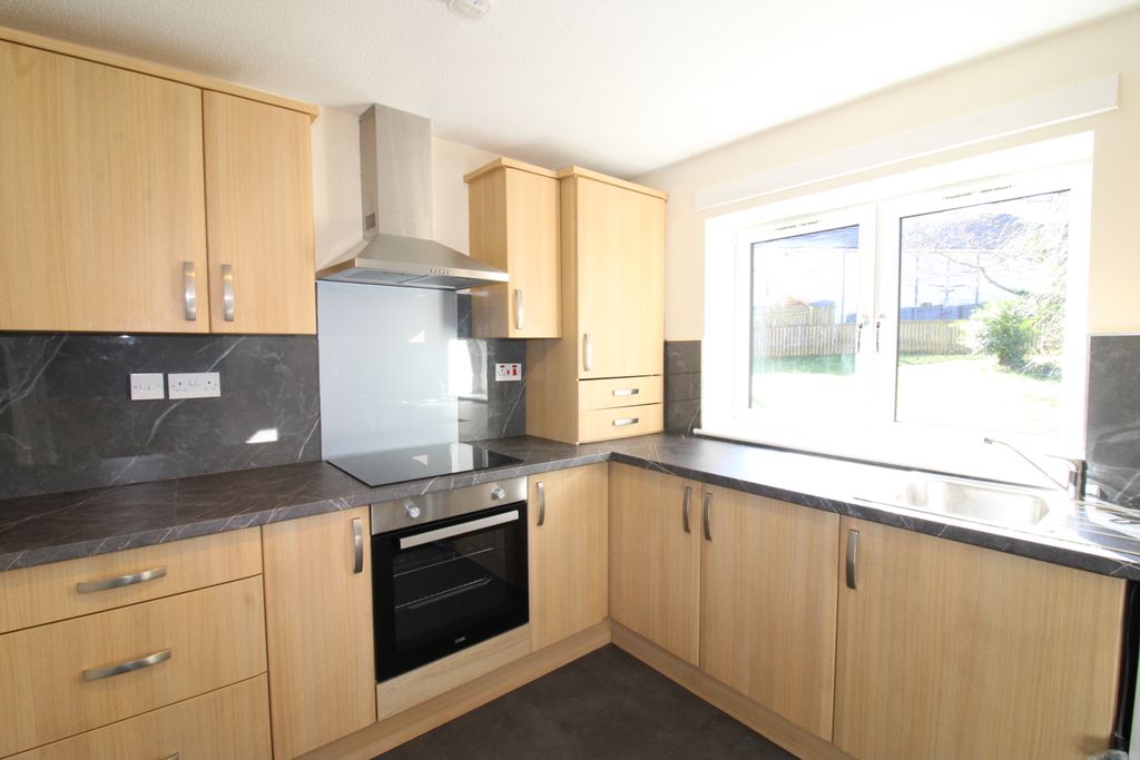 Additional image 5 of 2 bed flat to rentMoorfoot Avenue, Paisley PA2
