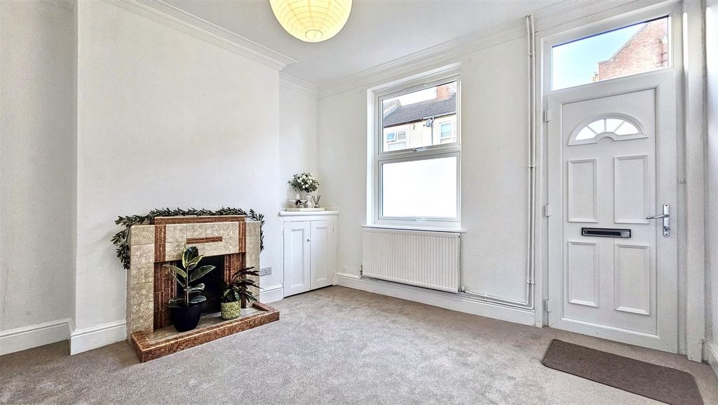 Property photo 2 of 17 20251125_142106.Jpg