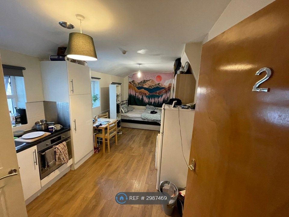 Property photo 2 of 3