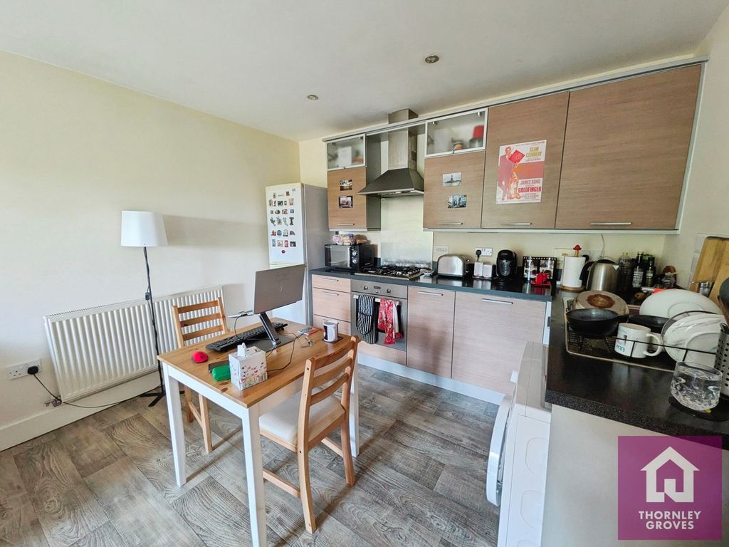 Property photo 3 of 12 Pbox-Img.Jpg