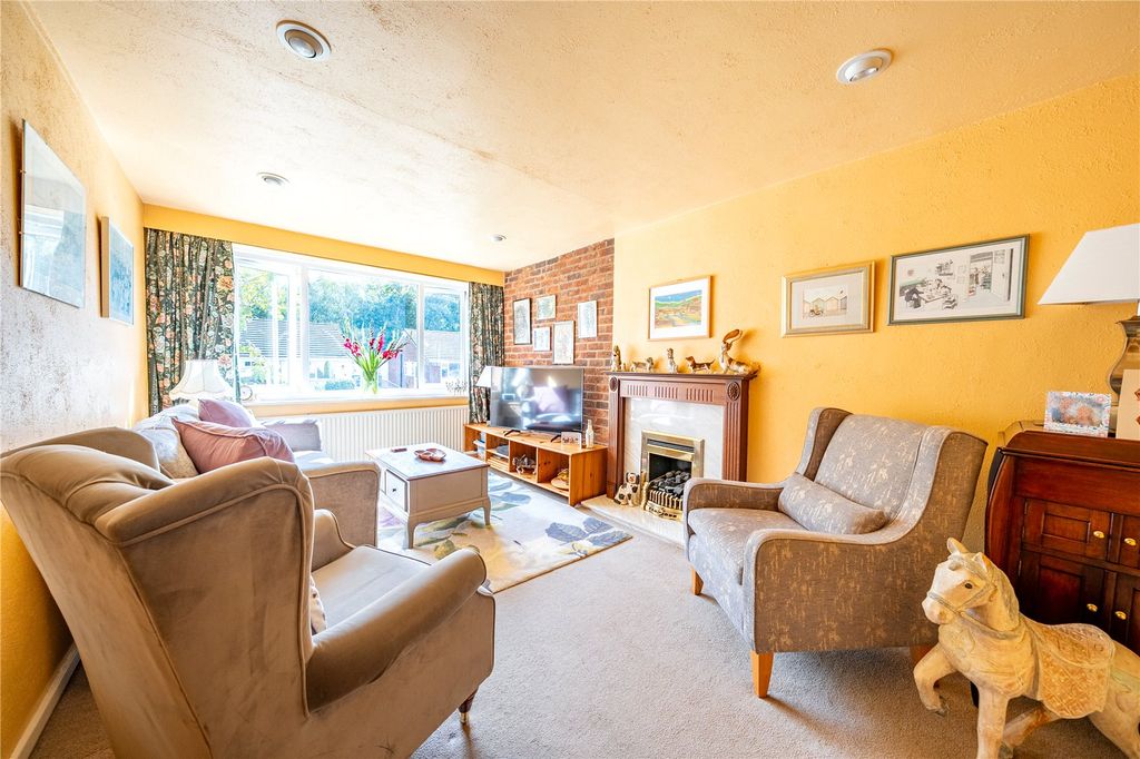 Property photo 3 of 14 Picture No. 15