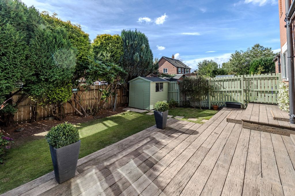 Property photo 3 of 19 C