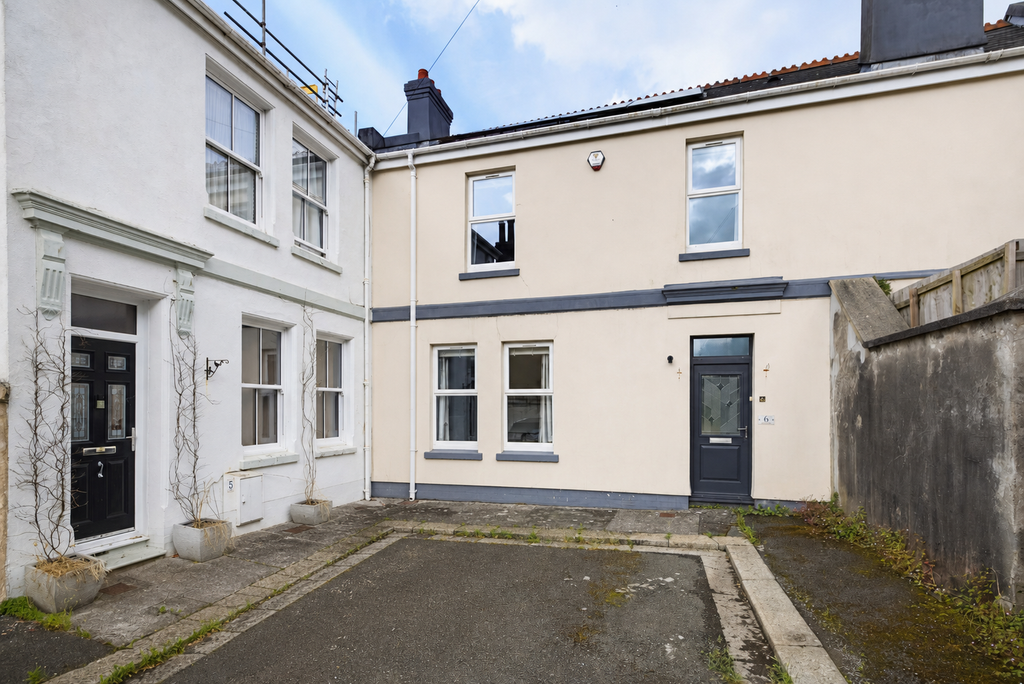 Property photo 1 of 23