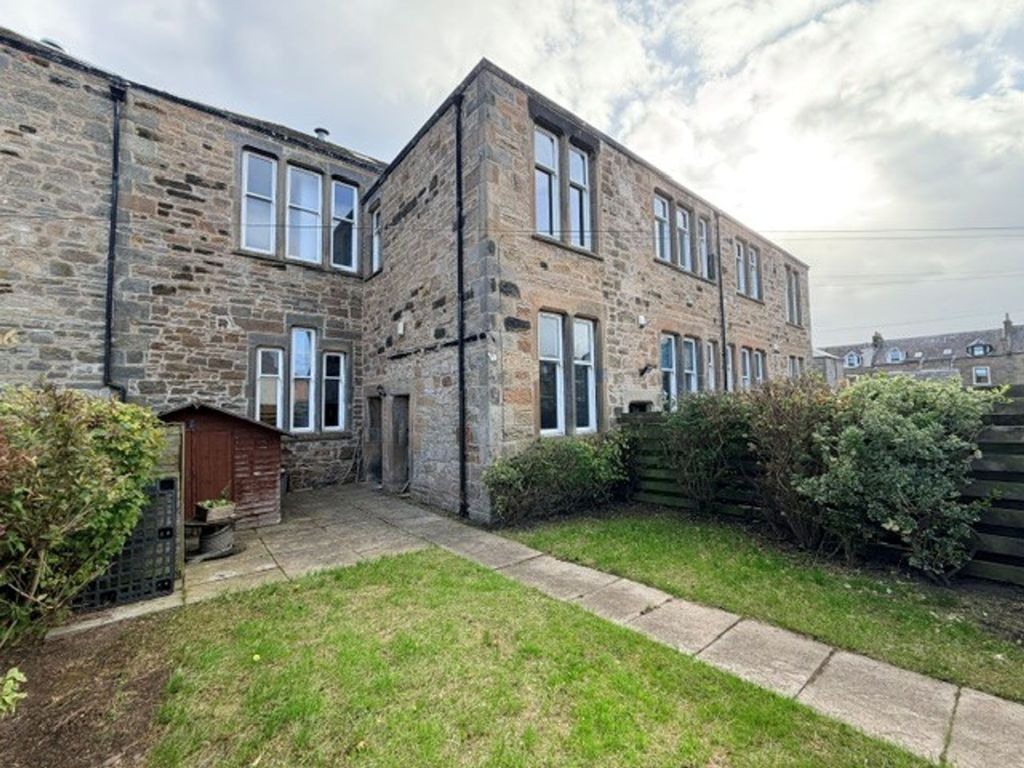 Property photo 2 of 30