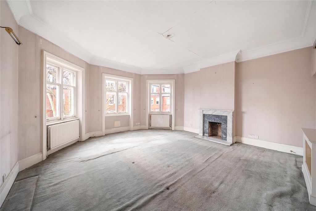 Property photo 1 of 11 Reception Room