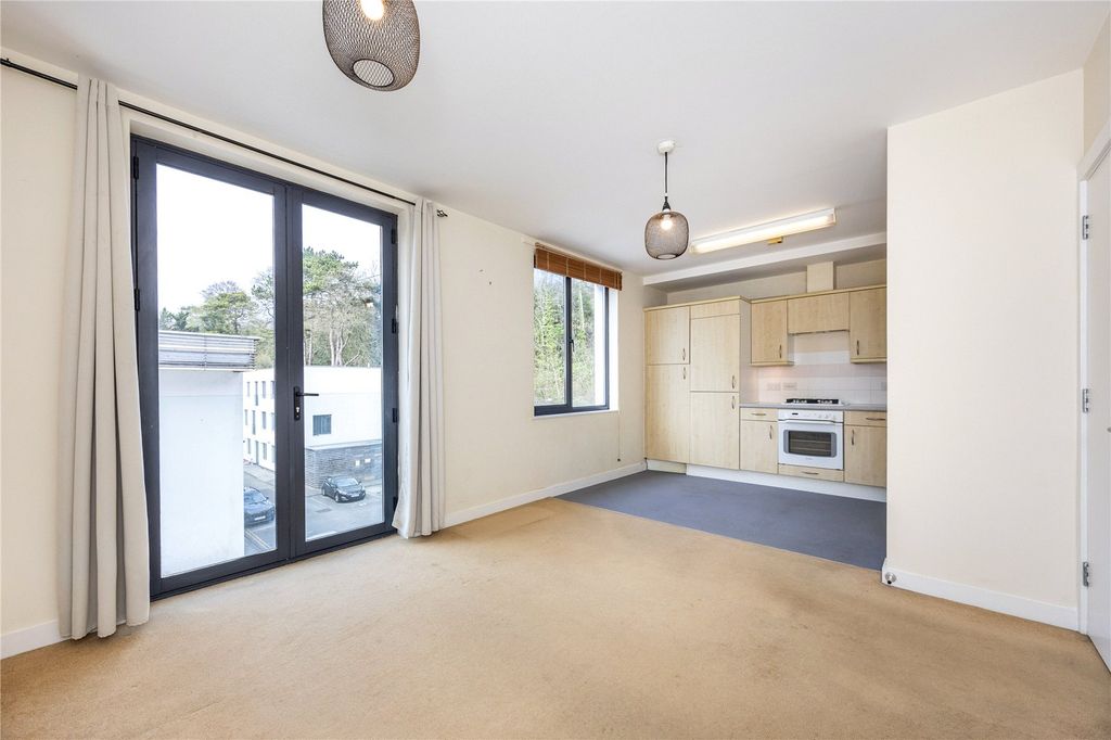 Property photo 2 of 9 Picture No. 02