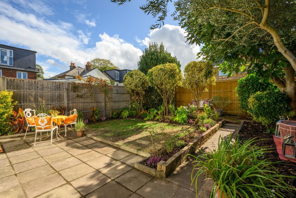Property photo 3 of 18