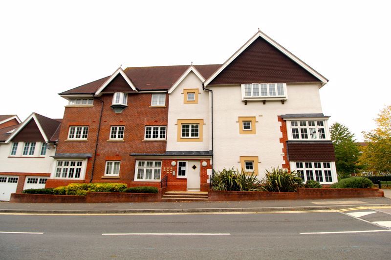 Property photo 1 of 12 Apartment Block