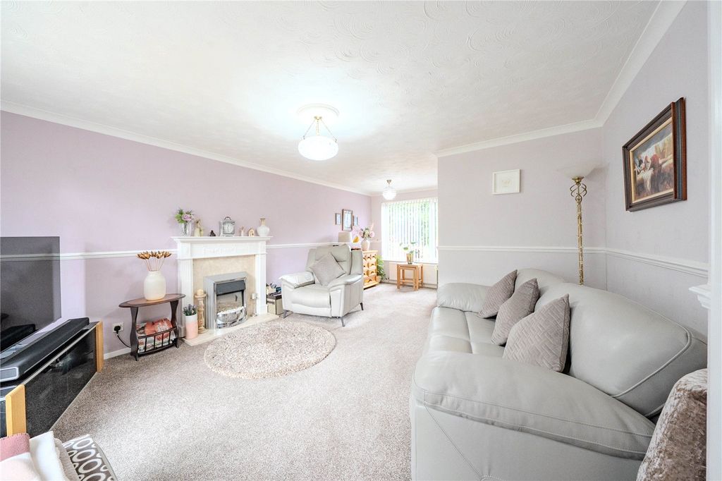 Property photo 2 of 14 Picture No. 03