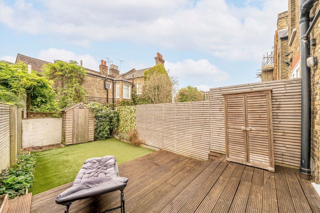 Property photo 2 of 14