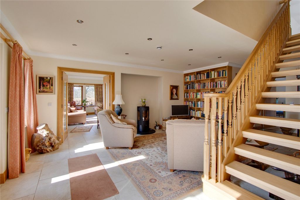 Property photo 2 of 33 Hall