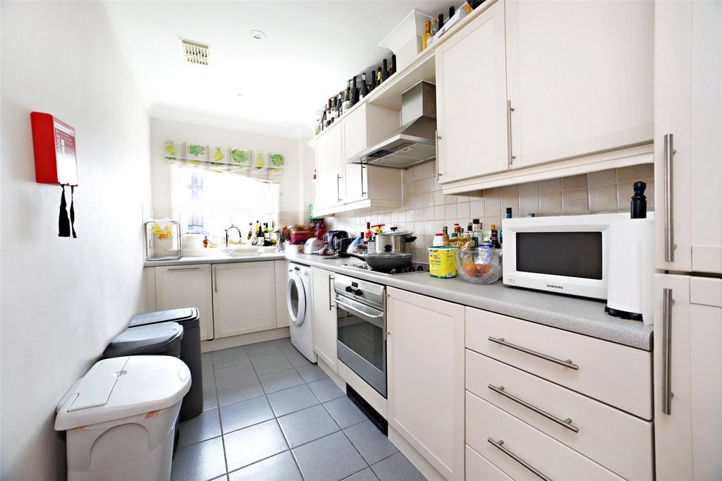 Property photo 3 of 8 Picture No. 09