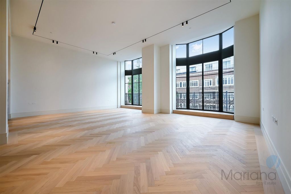 Property photo 2 of 21 Reception Room