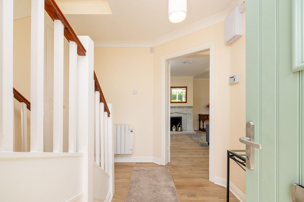 Property photo 3 of 23
