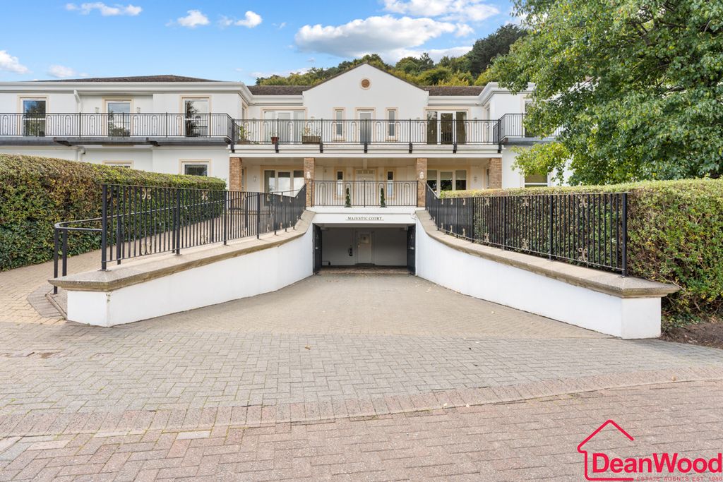 Property photo 1 of 20