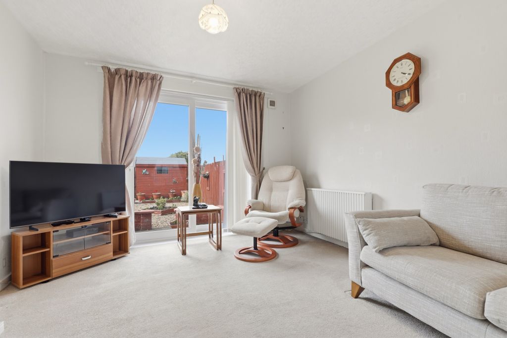 Property photo 3 of 38