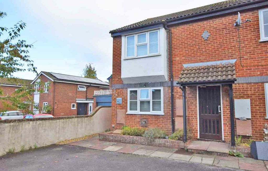 Property photo 2 of 7