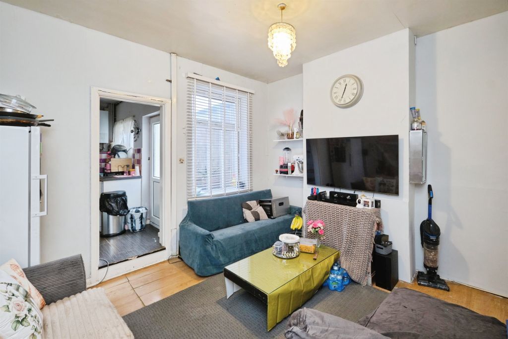 Property photo 3 of 20