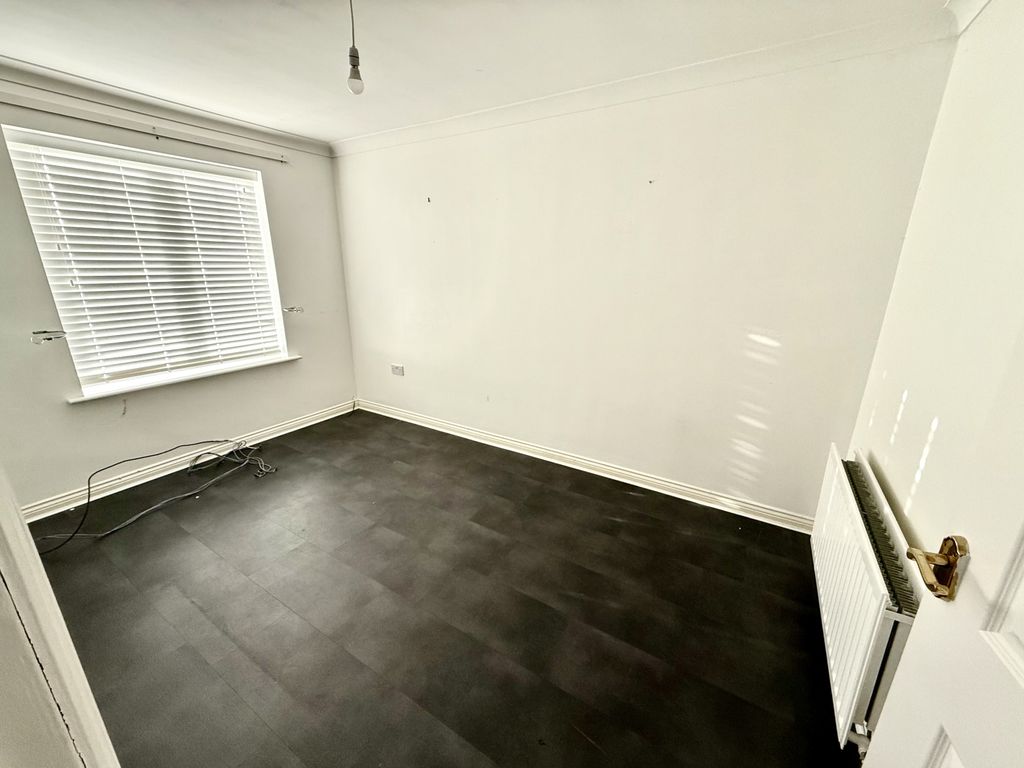 Property photo 3 of 10 Img_1557