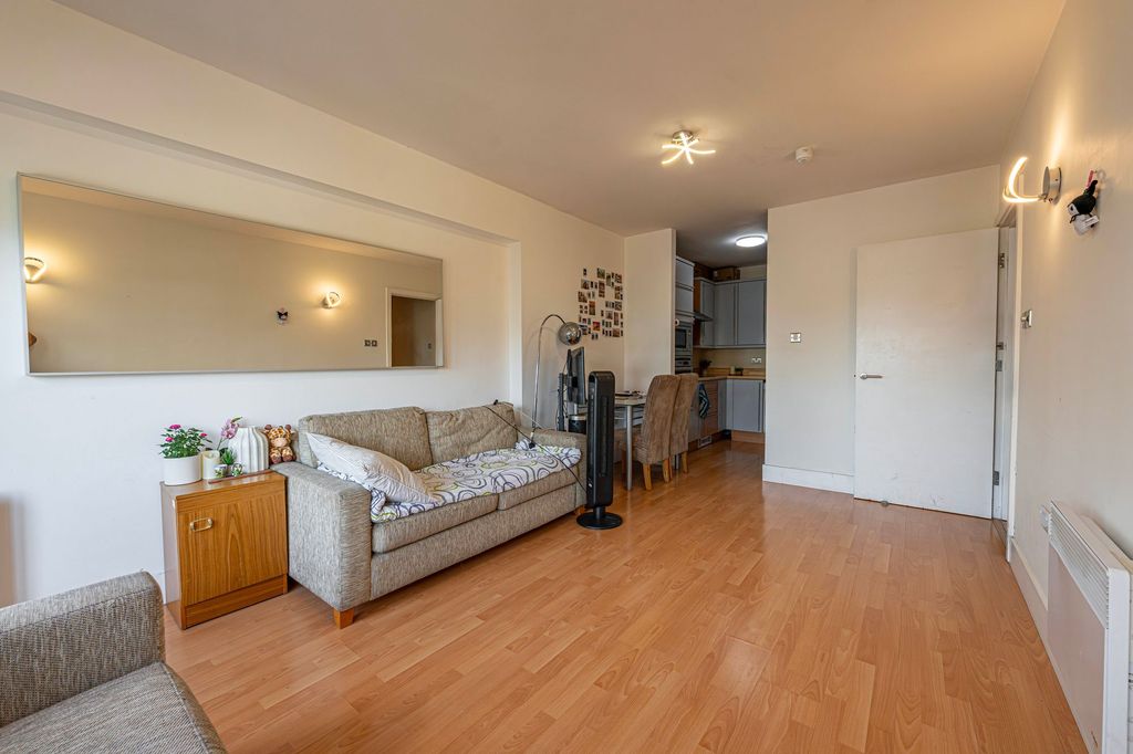 Property photo 3 of 16