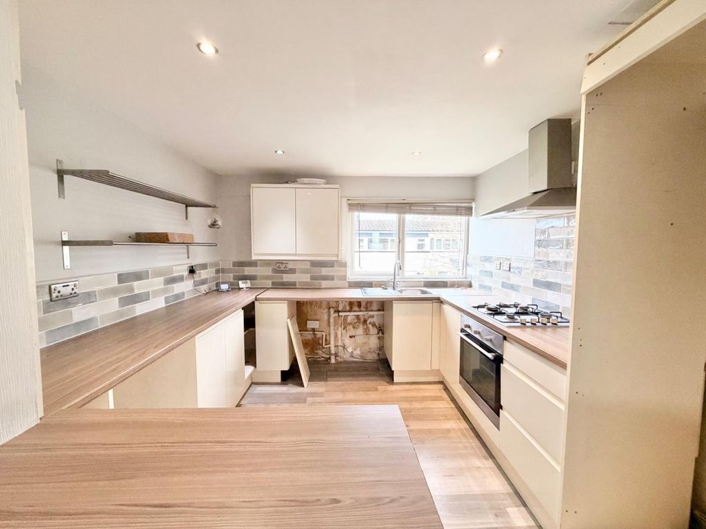 Property photo 3 of 8 Img_2960.Jpeg