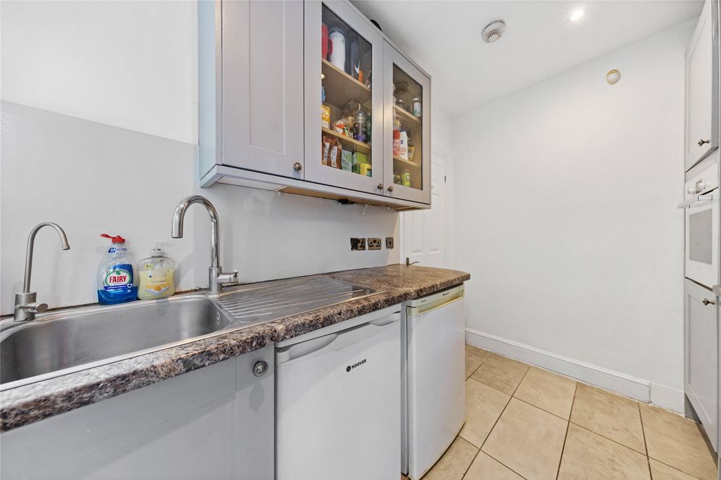 Property photo 3 of 17 Picture No. 05