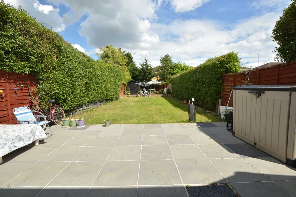 Property photo 2 of 9