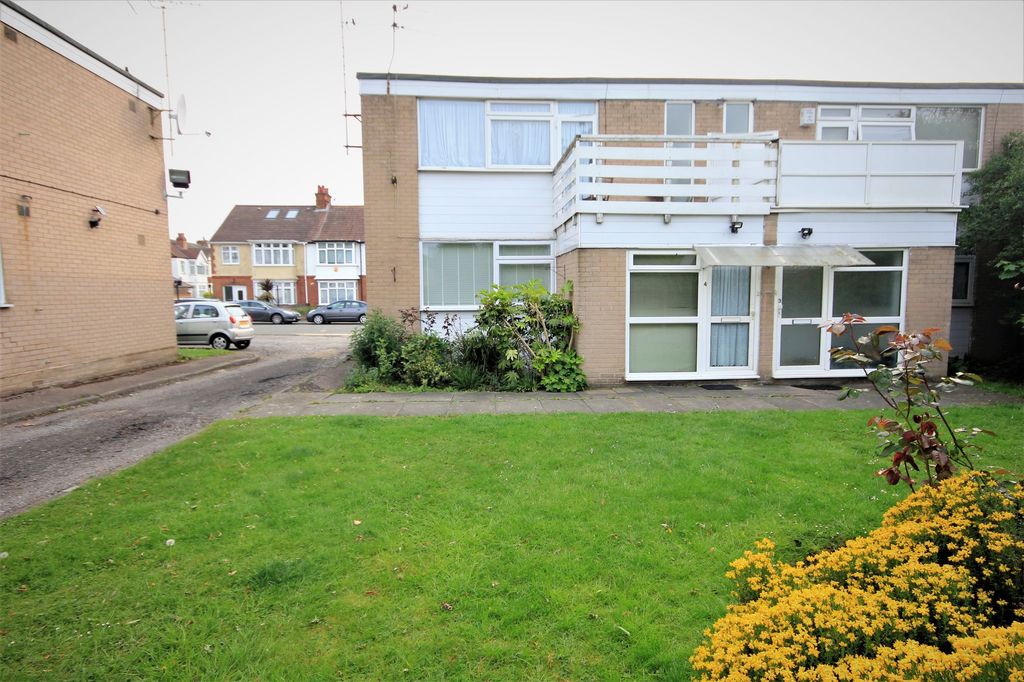 Property photo 1 of 6 External
