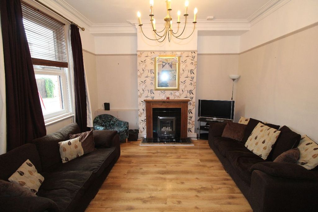 Property photo 1 of 24