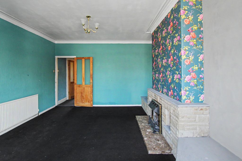 Property photo 3 of 17 26 High Street, Shafton, Barnsley, South Yorkshire S72 8Qb