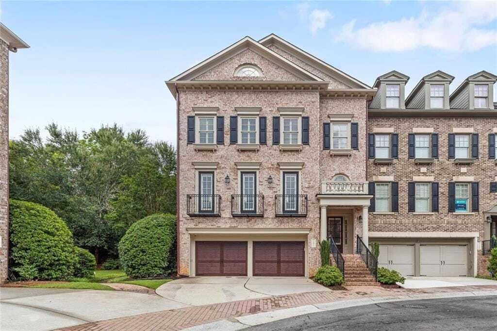 Property photo 1 of 31