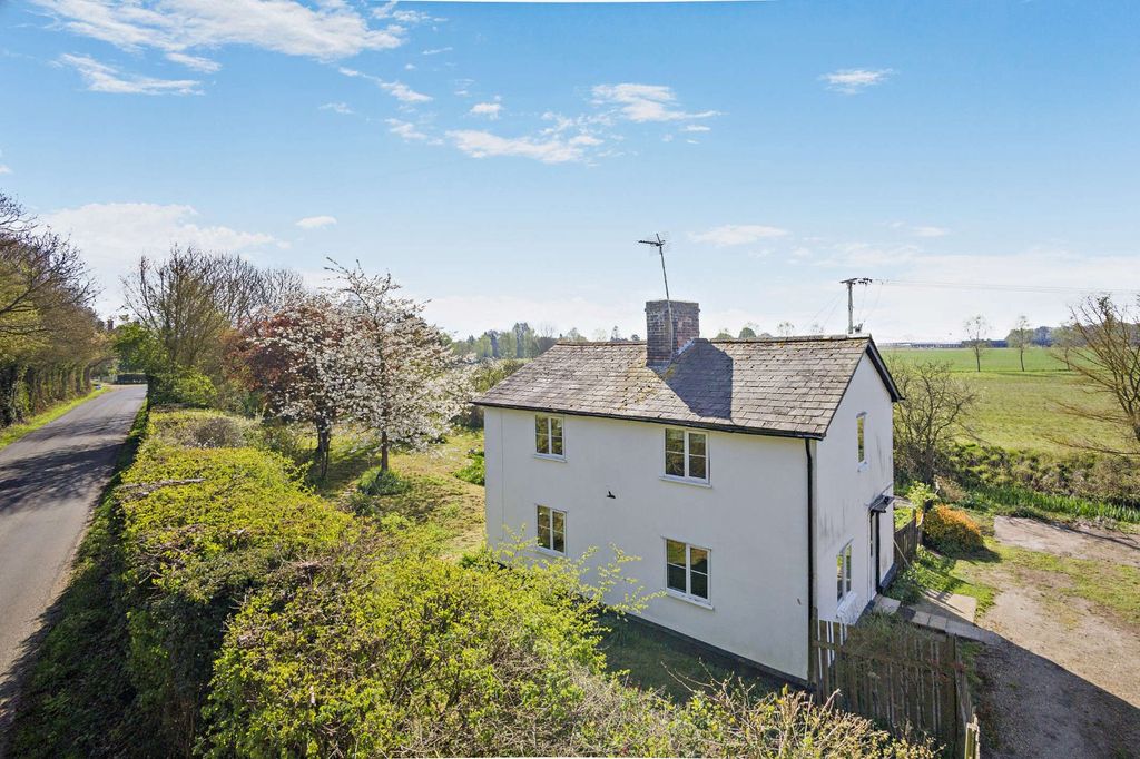 Property photo 2 of 14 Picture No. 02