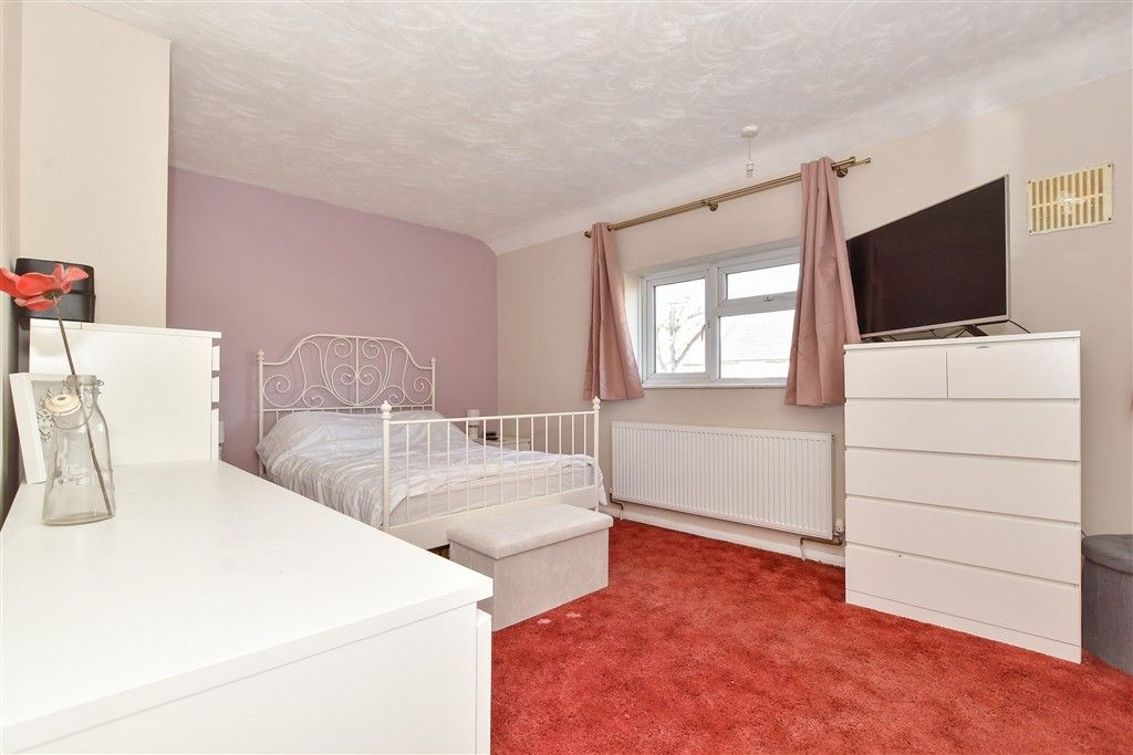 Property photo 3 of 13 Bedroom 1