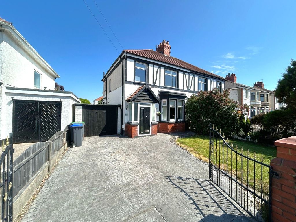 Property photo 1 of 21